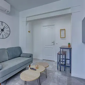 Moderne Et Equipe Porte De Paris Appartement
